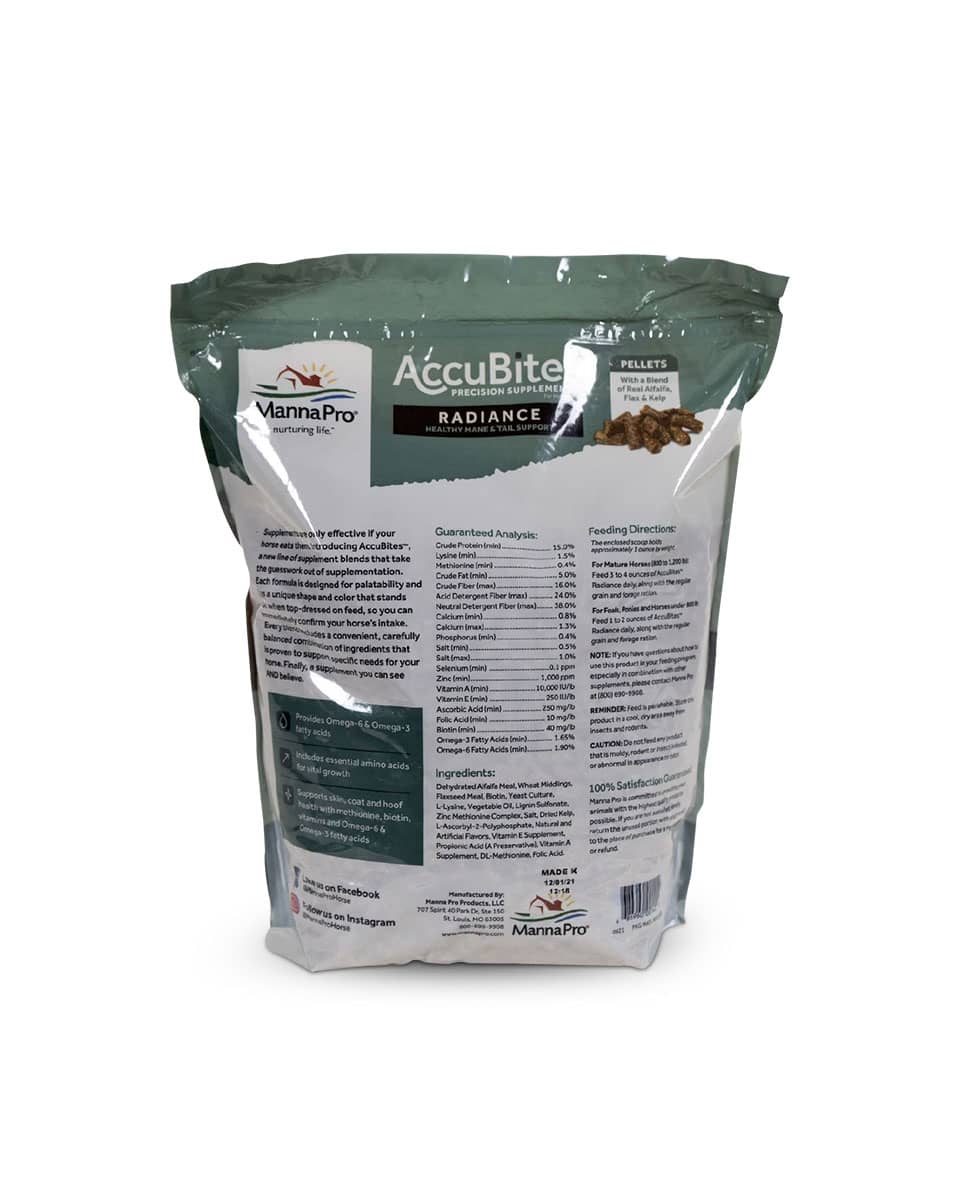 Manna Pro AccuBites Radiance coat and hoof supplement for horses