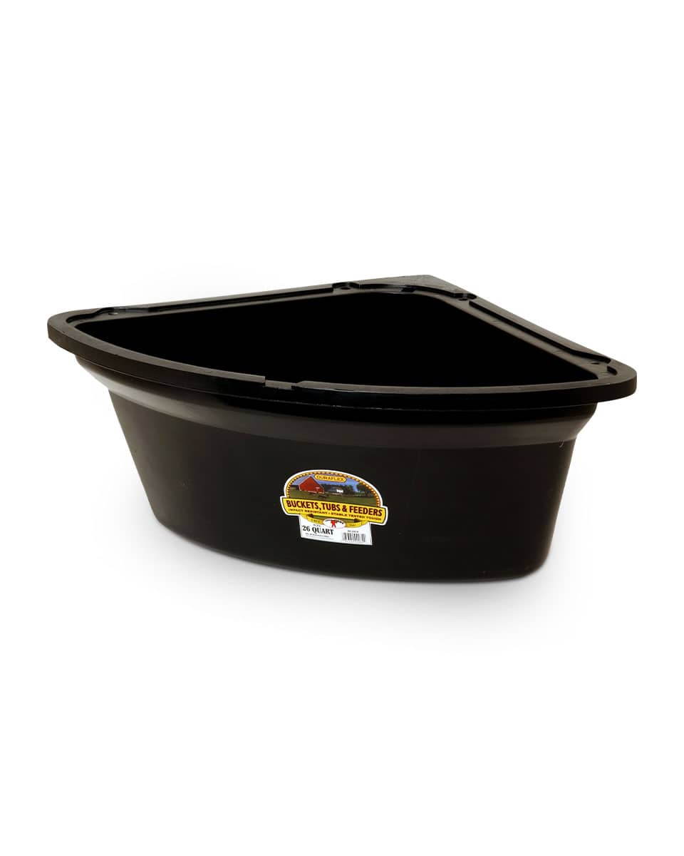 Miller Manufacturing Corner Feeder 26qt