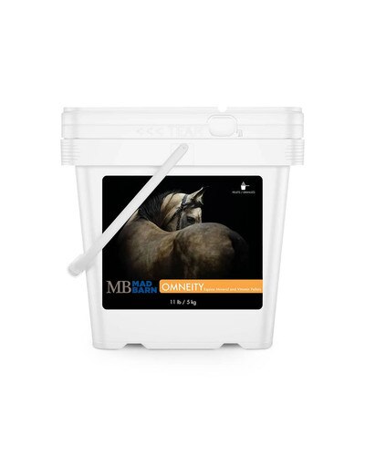 Mad Barn Omneity P pelleted equine vitamin and mineral supplement for stronger hooves and a shiny coat