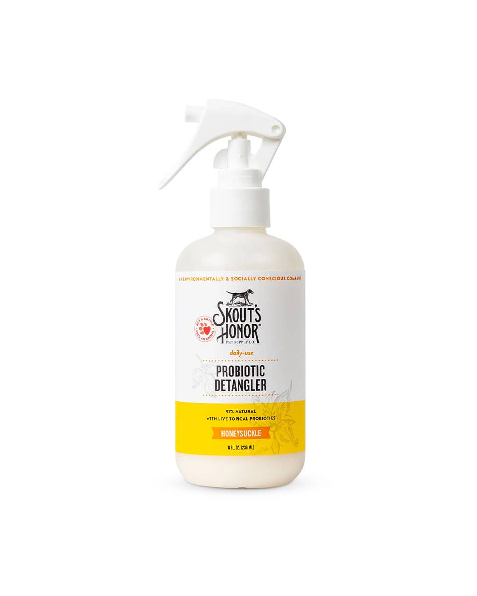 Skout's Honor Probiotic Daily-Use Detangler for cats and dogs - Honeysuckle