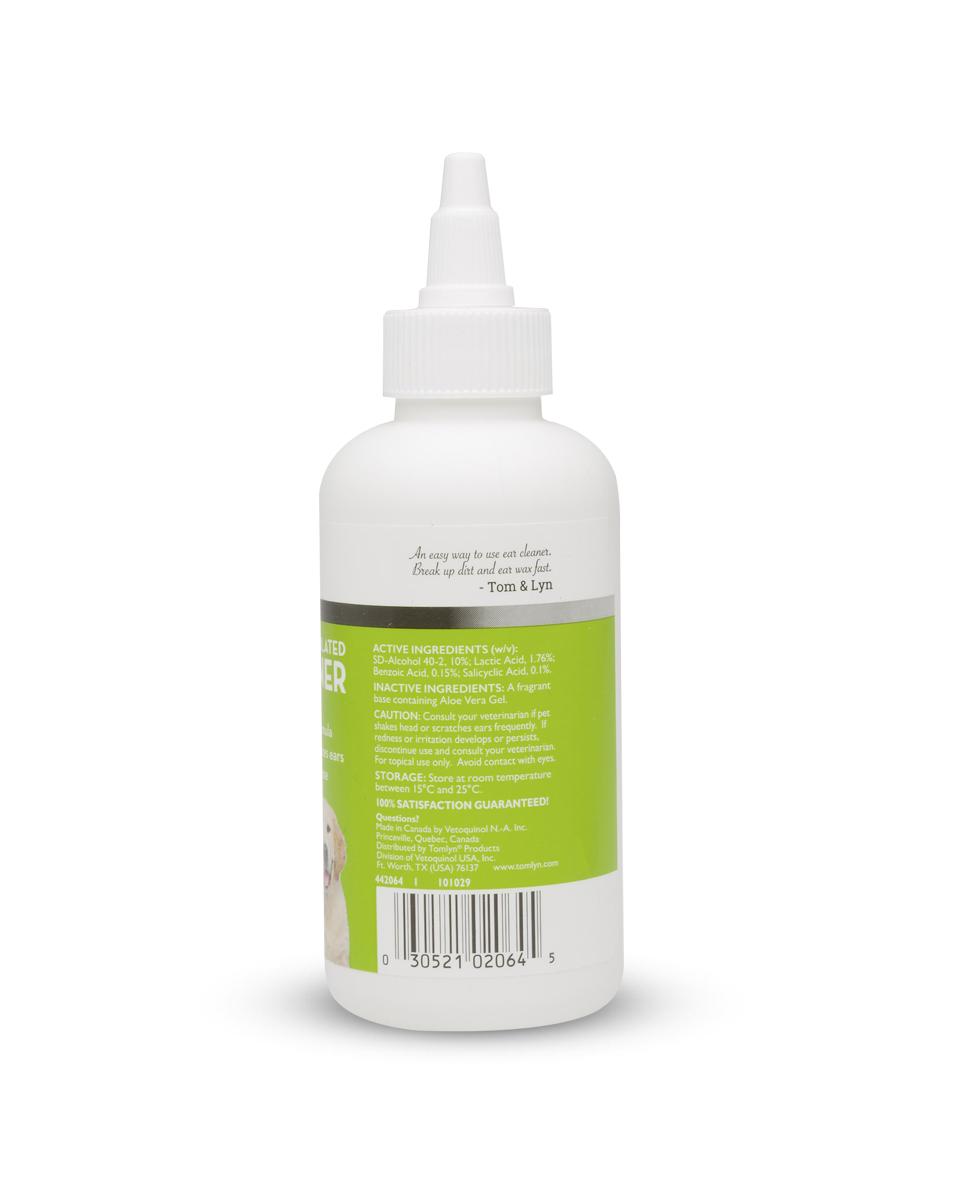 Veterinarian Formulated Ear Cleaner from Tomlyn for cats and dogs